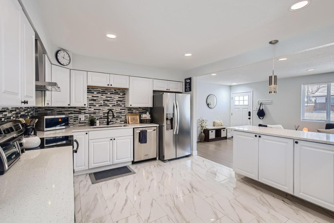 Peaceful And Comfy 4Br Home Near Downtown Denver Arvada Bagian luar foto